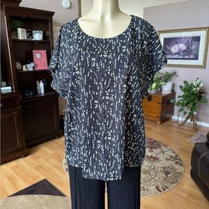 SHEIN Curve black & white short sleeve blouse-size 1X